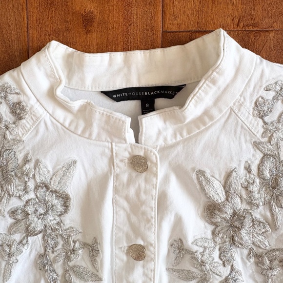 WHBM White Denim Jacket w/ Silver Floral Embroidery Womens 8 Vintage - Picture 5 of 15